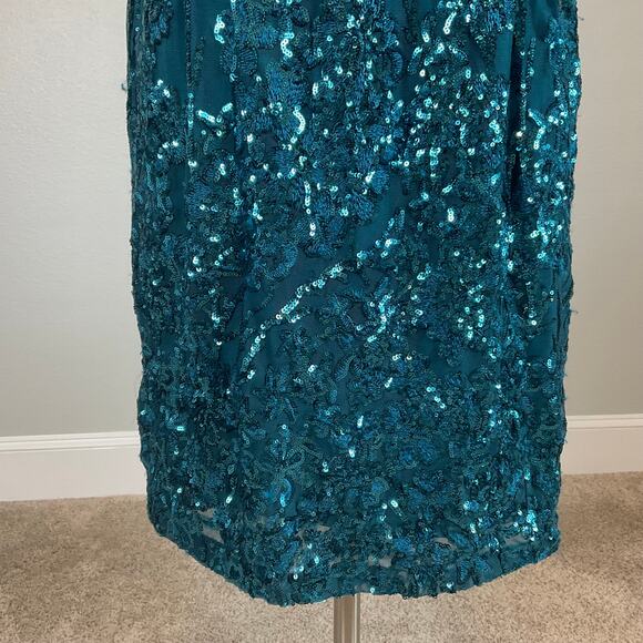 Alex Evenings Women's Cocktail Dress Size 6 Green Sequined Short Sleeve Sheath - Picture 7 of 12